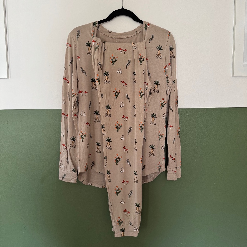 Kyte Baby x Harry Potter Women's Jogger Pajama Set in Herbology, size M